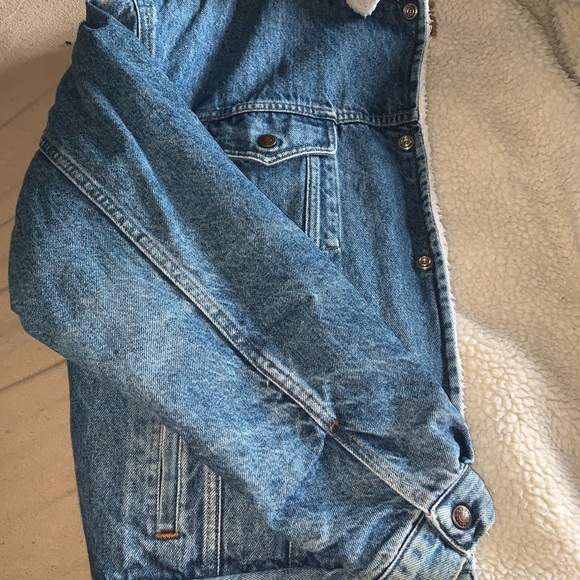 Vintage Gap Denim Sherpa Jacket - Picture 6 of 6
